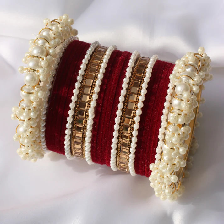 Kundan Majesty Bangle Set