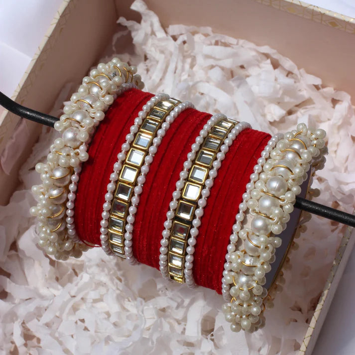 Kundan Majesty Bangle Set