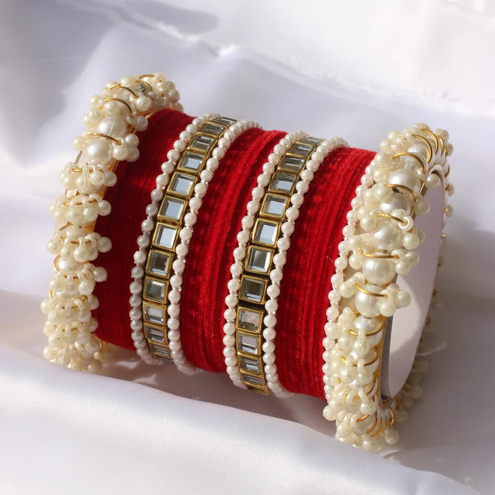 Kundan Majesty Bangle Set