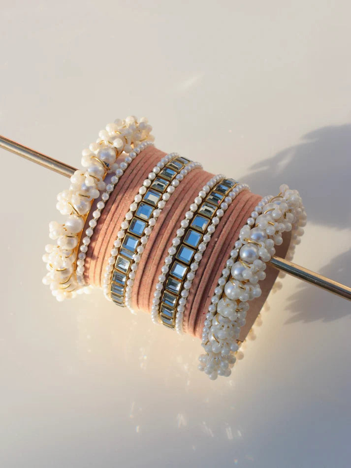 Kundan Majesty Bangle Set